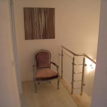 Homestay Split Level *